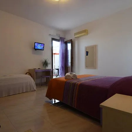 Oda ve Kahvaltı Alighieri 21 San Vito Lo Capo