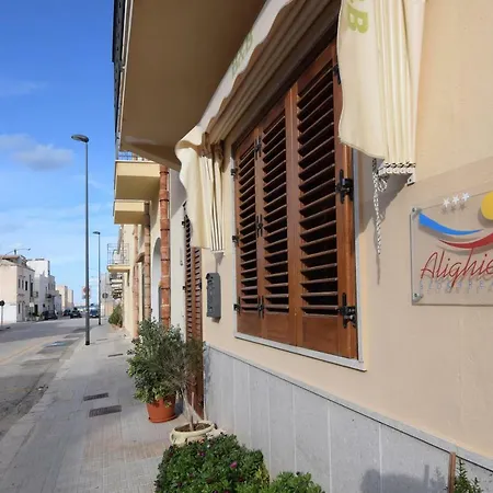 Alighieri 21 Bed and Breakfast 3*