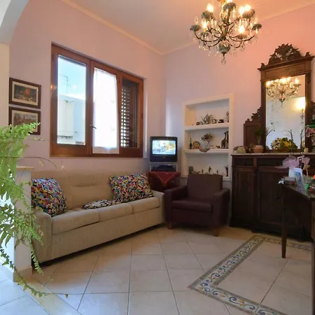 Alighieri 21 Bed and Breakfast Σαν Βίτο λο Κάπο