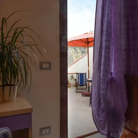 Alighieri 21 Bed and Breakfast